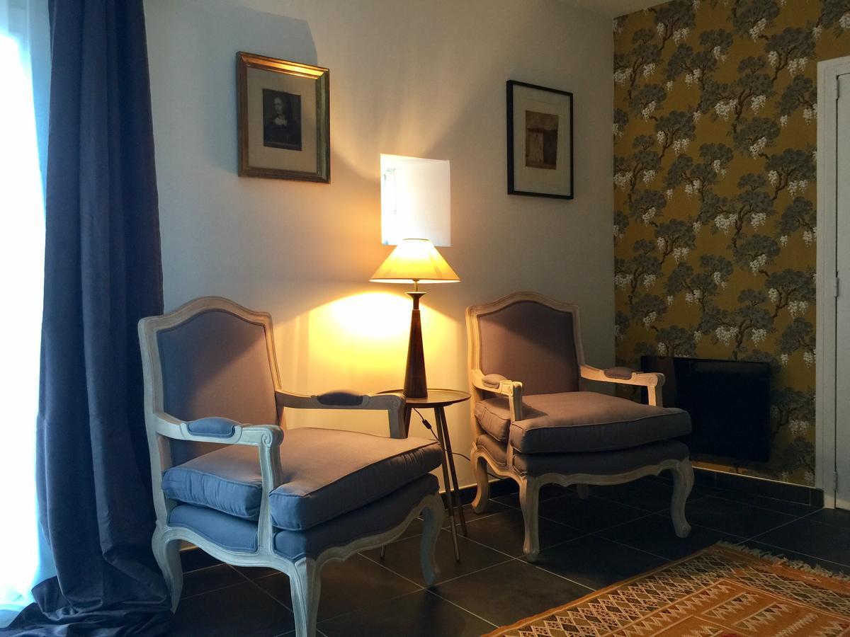 La Catiniere Bed & Breakfast Arnage Exterior photo